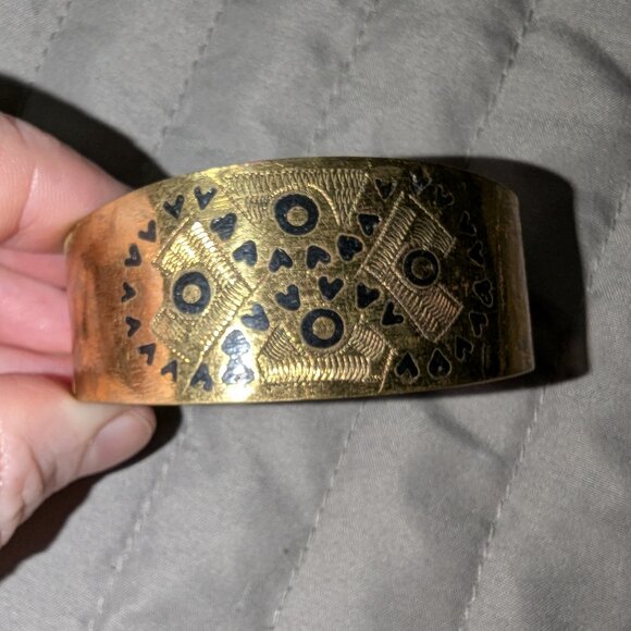 $3 with Bundle ~ Brass Cuff Bracelet Etched Hearts & Black Enamel Design 4550 - Picture 1 of 5